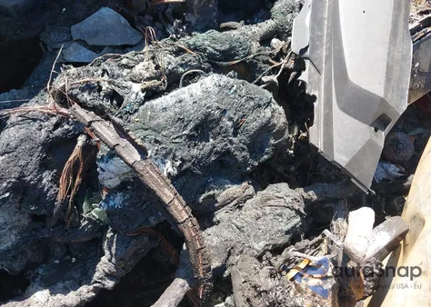 2018 Toyota Rav4 Limited z USA, uszkodzony, nr VIN 2T3DFREV2JW714931